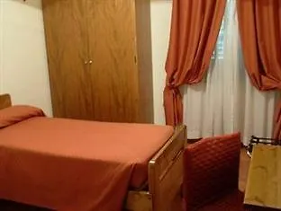 Convitto Della Calza - Casa Per Ferie Couette-café 3*
